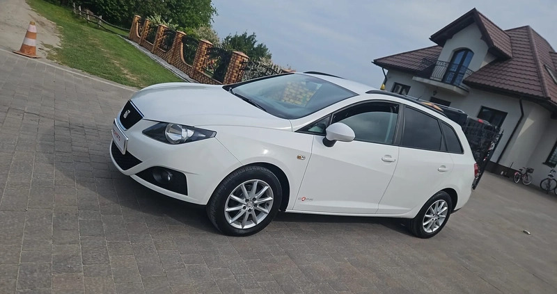 Seat Ibiza cena 19900 przebieg: 145000, rok produkcji 2012 z Wilamowice małe 232